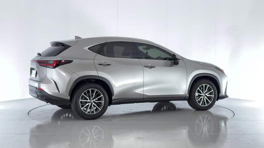 2023 Lexus Nx250 2WD, Automatic, 21317 km, Right Back Diagonal (45- Degree) View