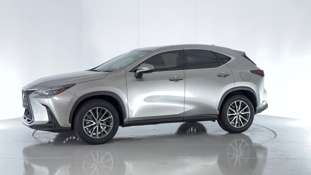 2023 Lexus Nx250 2WD, Automatic, 21317 km, Left Front Diagonal (45- Degree) View