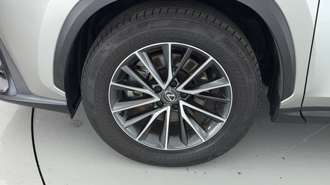 2023 Lexus Nx250 2WD, Automatic, 21317 km, Left Front Wheel
