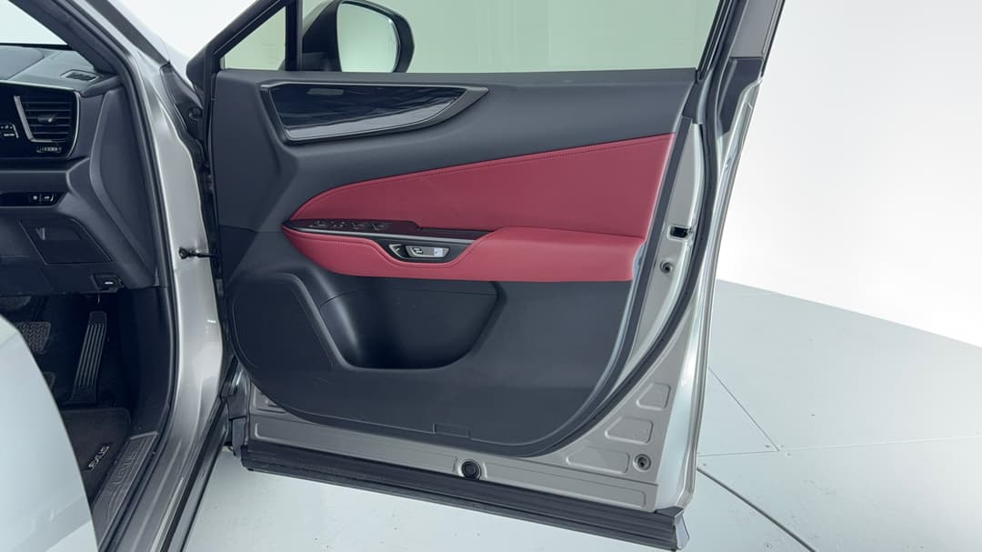 2023 Lexus Nx250 2WD, Automatic, 21317 km, Speaker View