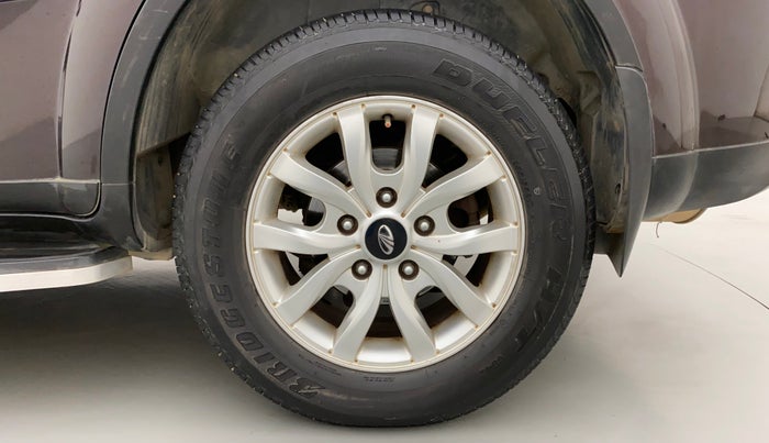 2016 Mahindra XUV500 W10, Diesel, Manual, 97,304 km, Left Rear Wheel