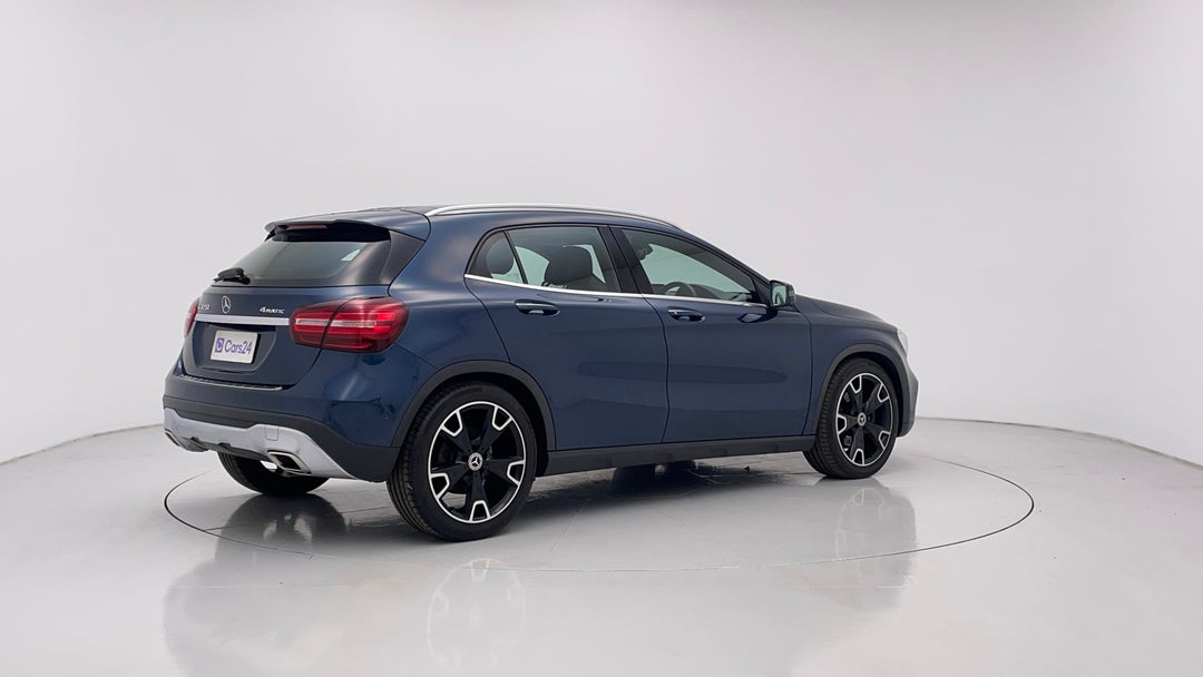 2019 Mercedes-benz GLA 250 4matic, Automatic, 45985 km, Right Back Diagonal (45- Degree) View