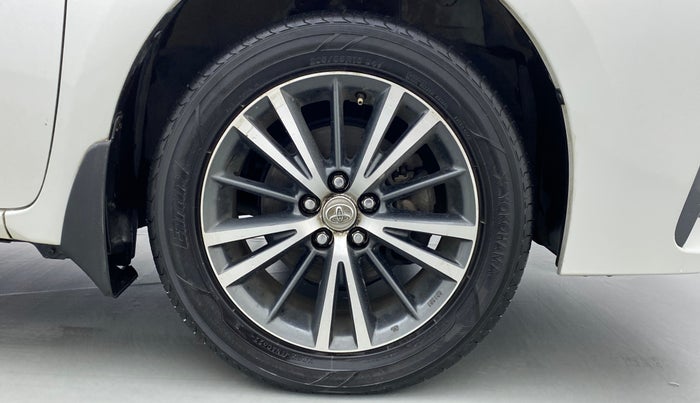 2018 Toyota Corolla Altis VL AT, Petrol, Automatic, 34,339 km, Right Front Wheel