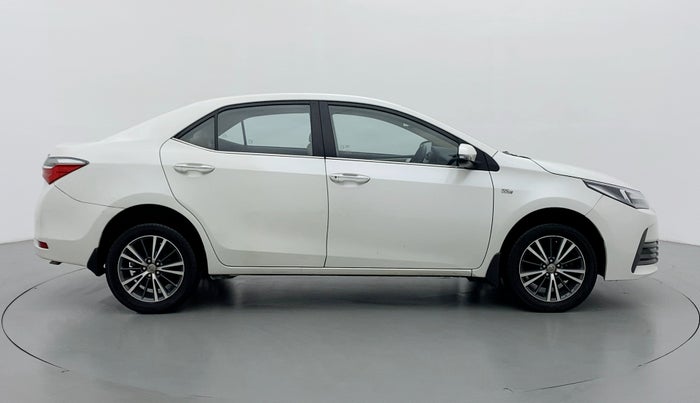 2018 Toyota Corolla Altis VL AT, Petrol, Automatic, 34,339 km, Right Side View