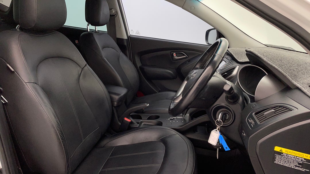 2015 Hyundai Ix35 Se (fwd), Automatic, 121436 km, Right Side Front Door Cabin View