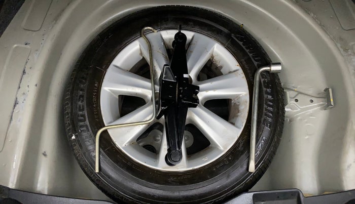 2010 Toyota Corolla Altis GL PETROL, Petrol, Manual, 59,269 km, Spare Tyre