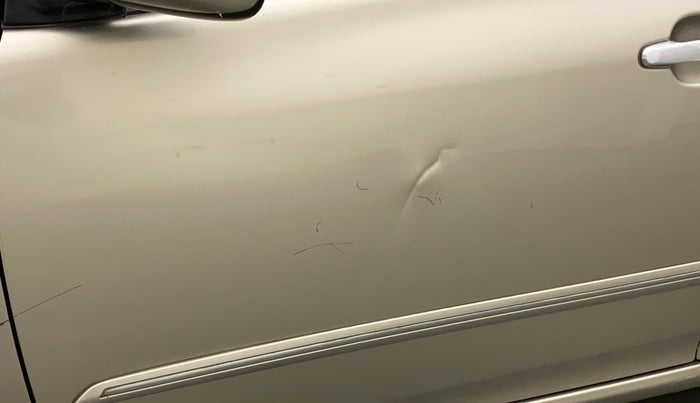 2010 Toyota Corolla Altis GL PETROL, Petrol, Manual, 59,269 km, Front passenger door - Minor scratches
