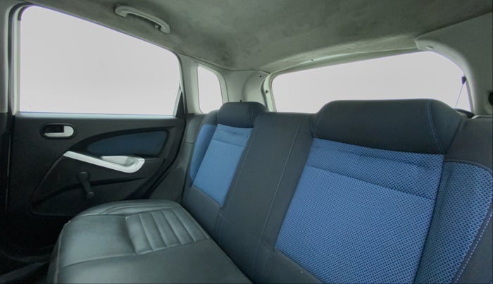 2015 Ford Figo 1.4 TITANIUM DURATORQ, Diesel, Manual, 96,219 km, Right Side Door Cabin View