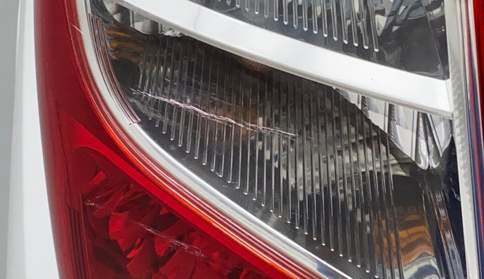 2014 Hyundai i10 MAGNA 1.1 IRDE2, Petrol, Manual, 42,896 km, Left tail light - Minor scratches