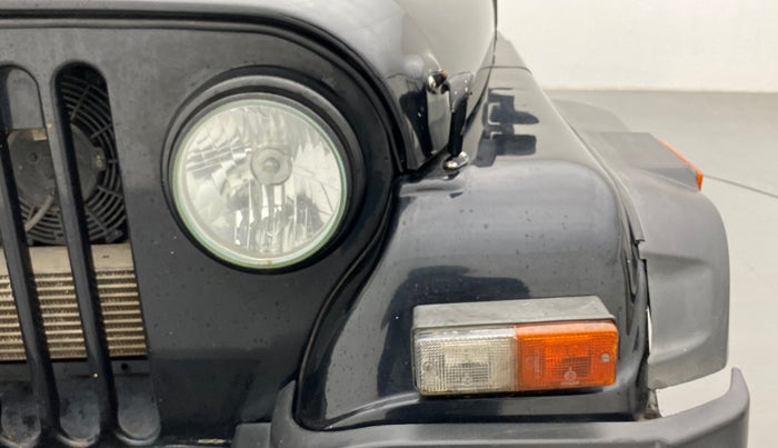 2018 Mahindra Thar CRDE 4X4 AC, Diesel, Manual, 66,703 km, Left headlight - Headlight parking bulb fused