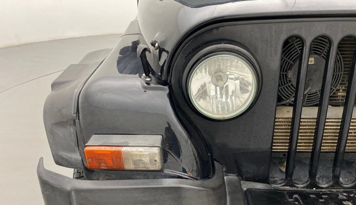 2018 Mahindra Thar CRDE 4X4 AC, Diesel, Manual, 66,703 km, Right headlight - Headlight parking bulb fused
