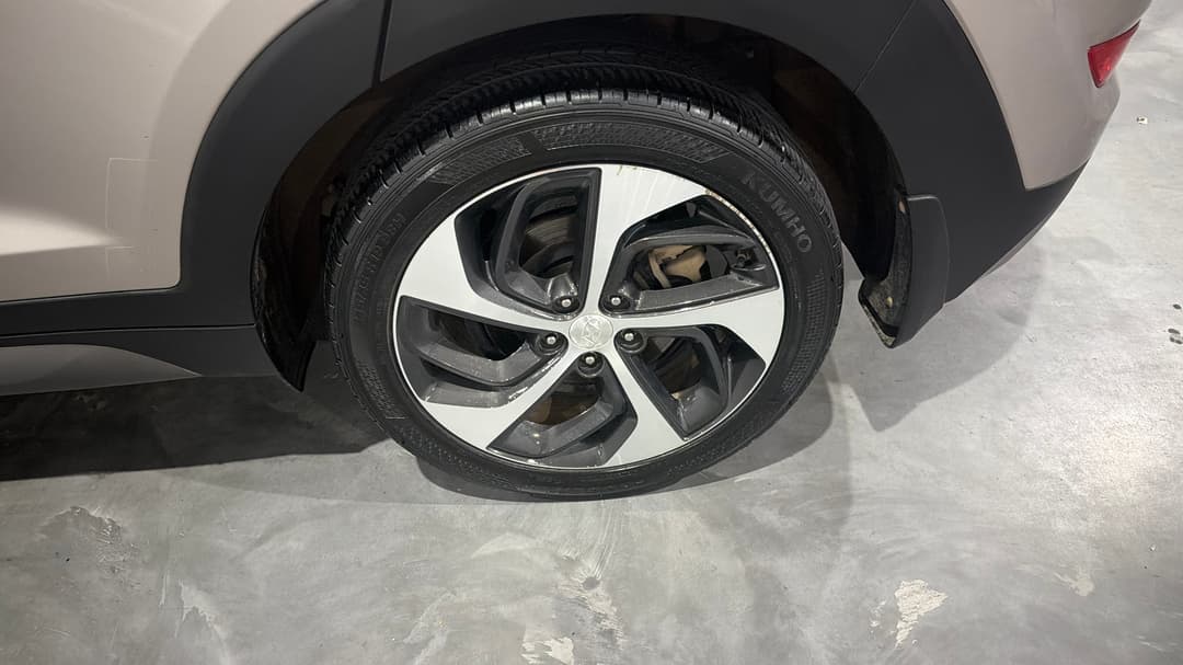 2017 Hyundai Tucson Highlander R-series (AWD), Automatic, 171405 km, Left Rear Wheel