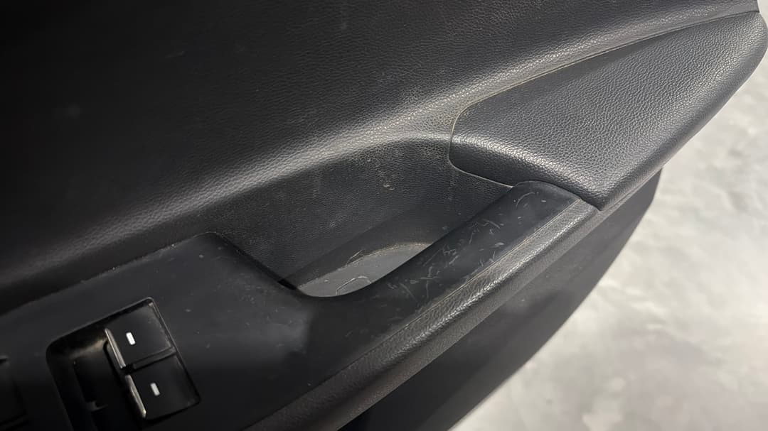 2017 Hyundai Tucson Highlander R-series (AWD), Automatic, 171405 km, Door Interior Front RHS Scratch