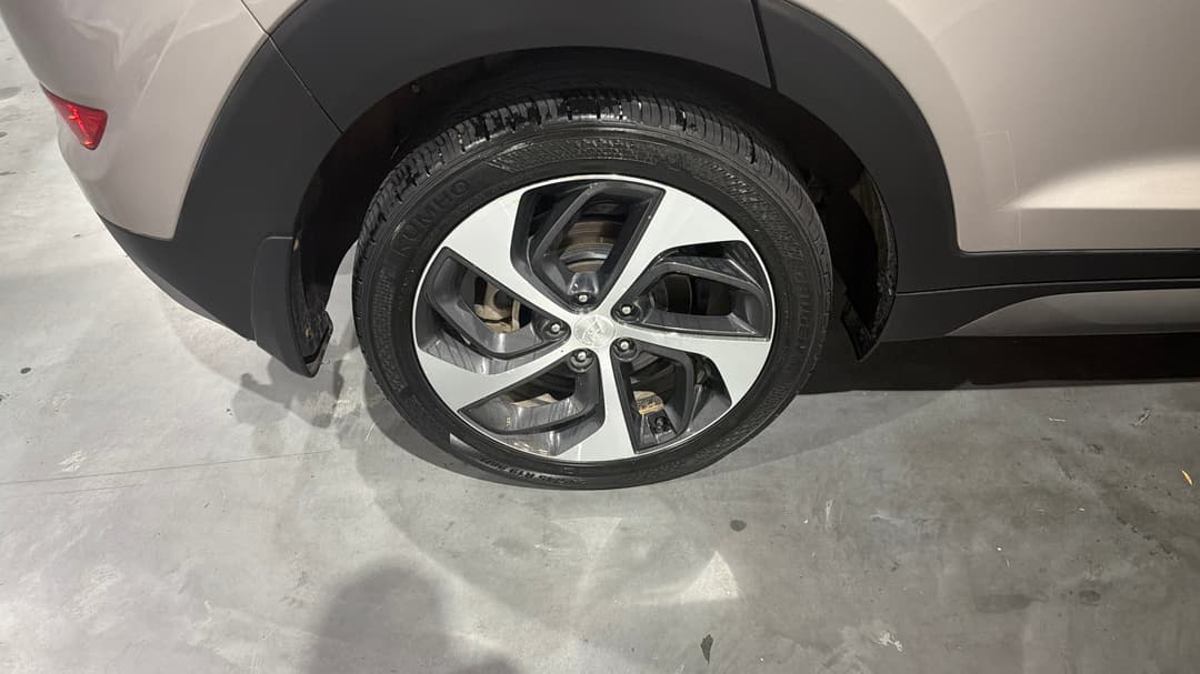 2017 Hyundai Tucson Highlander R-series (AWD), Automatic, 171405 km, Right Rear Wheel