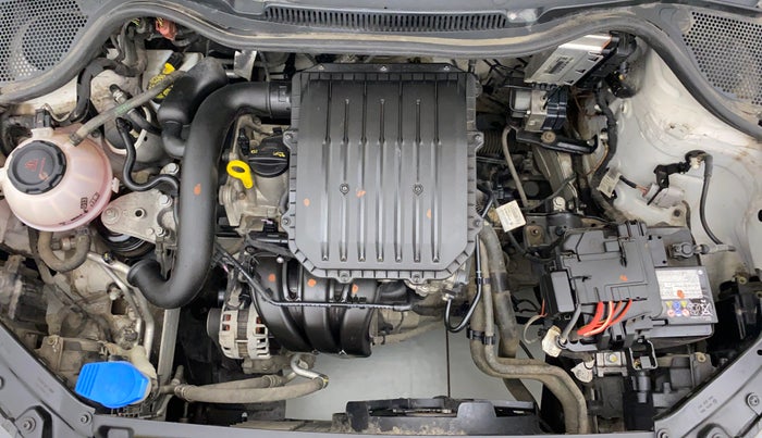 2018 Volkswagen Polo HIGH LINE PLUS 1.0, Petrol, Manual, 15,292 km, Engine Bonet View