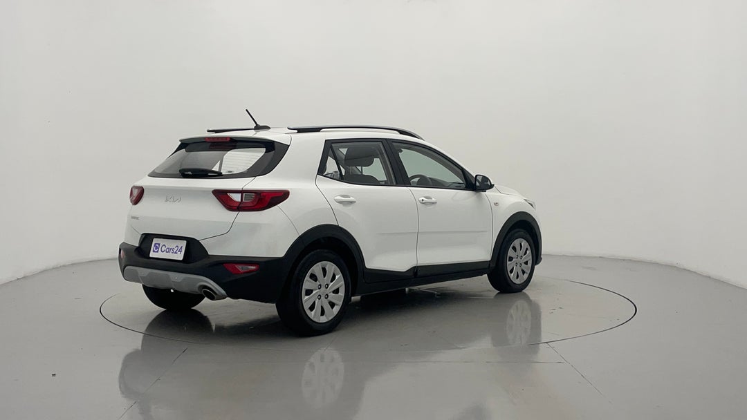 Right Back Diagonal (45- Degree) View