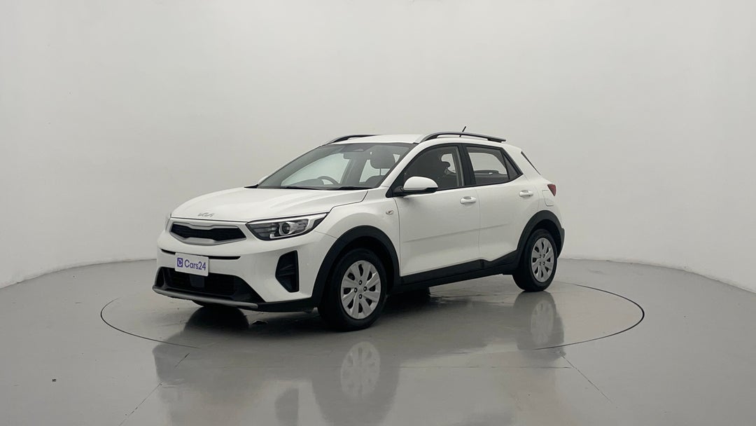 Left Front Diagonal (45- Degree) View