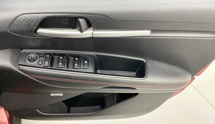 2020 KIA SONET GTX PLUS 1.5D  AT, Diesel, Automatic, 11,539 km, Driver Side Door Panels Control