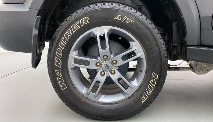 2021 Mahindra Thar LX HT PETROL 4WD MT, Petrol, Manual, 5,900 km, Right Rear Wheel