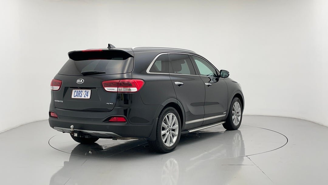 Right Back Diagonal (45- Degree) View