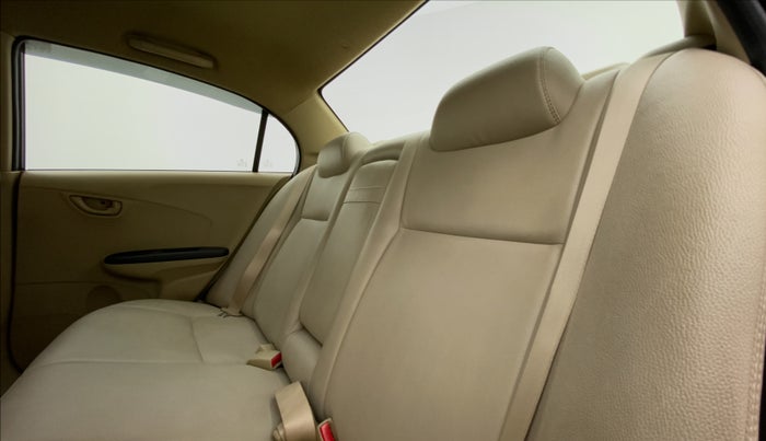 2014 Honda Amaze 1.5 SMT I DTEC, Diesel, Manual, 41,882 km, Right Side Rear Door Cabin