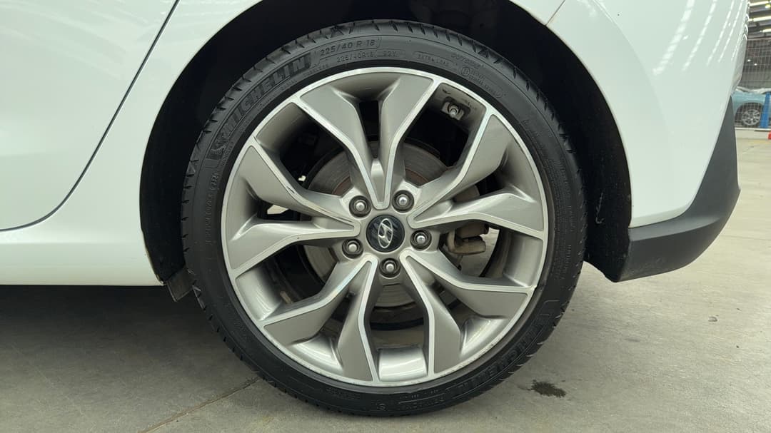 2020 Hyundai i30 N Line, Automatic, 78057 km, Left Rear Wheel