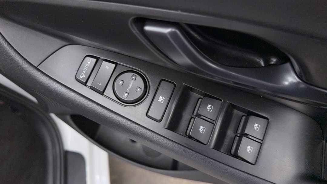 2020 Hyundai i30 N Line, Automatic, 78057 km, Drivers Side Door Panel Controls