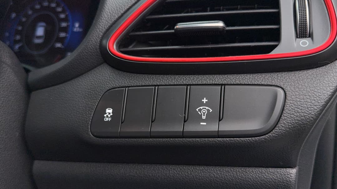 2020 Hyundai i30 N Line, Automatic, 78057 km, Utility Switches/Buttons