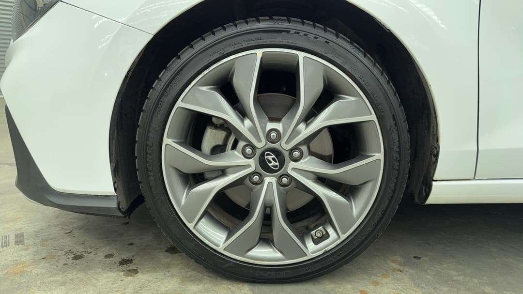 2020 Hyundai i30 N Line, Automatic, 78057 km, Left Front Wheel