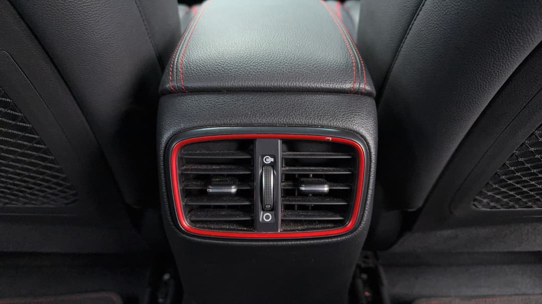 2020 Hyundai i30 N Line, Automatic, 78057 km, Rear A/C Vent
