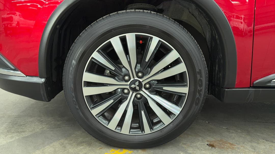 2019 Mitsubishi Outlander Ls 7 Seat (2WD), Automatic, 94268 km, Left Front Wheel