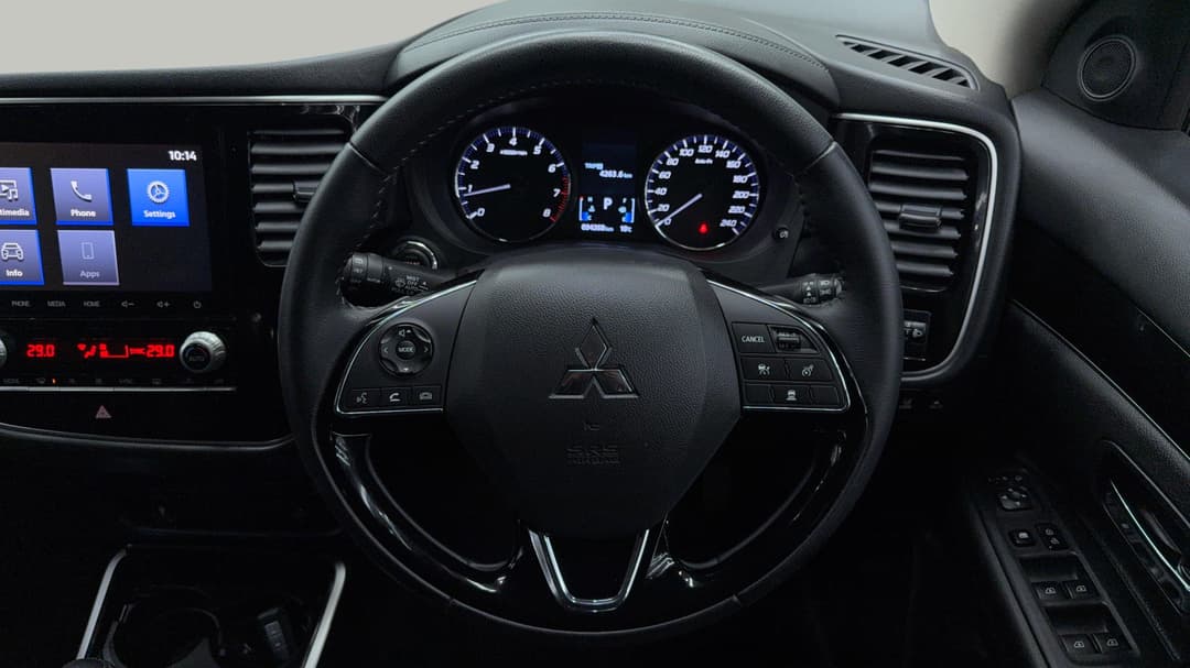 2019 Mitsubishi Outlander Ls 7 Seat (2WD), Automatic, 94268 km, Steering Wheel Close-up