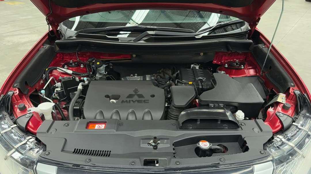 2019 Mitsubishi Outlander Ls 7 Seat (2WD), Automatic, 94268 km, Open Bonnet (Engine)