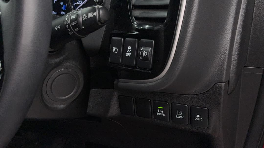 2019 Mitsubishi Outlander Ls 7 Seat (2WD), Automatic, 94268 km, Utility Switches/Buttons