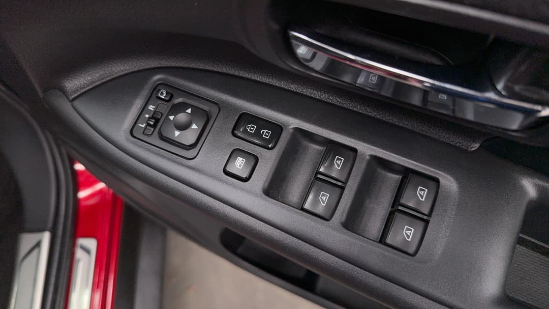 2019 Mitsubishi Outlander Ls 7 Seat (2WD), Automatic, 94268 km, Drivers Side Door Panel Controls