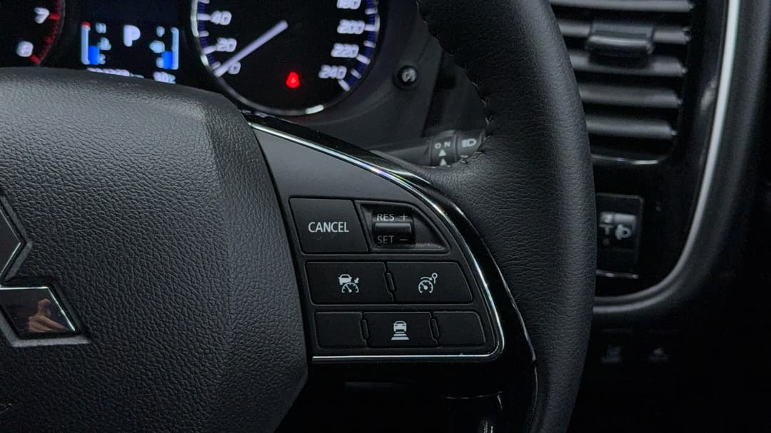 2019 Mitsubishi Outlander Ls 7 Seat (2WD), Automatic, 94268 km, Cruise Control