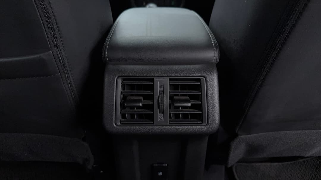 2019 Mitsubishi Outlander Ls 7 Seat (2WD), Automatic, 94268 km, Rear A/C Vent