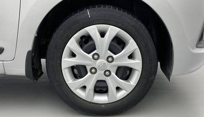 2016 Hyundai Grand i10 SPORTZ 1.2 KAPPA VTVT, Petrol, Manual, 60,535 km, Right Front Wheel