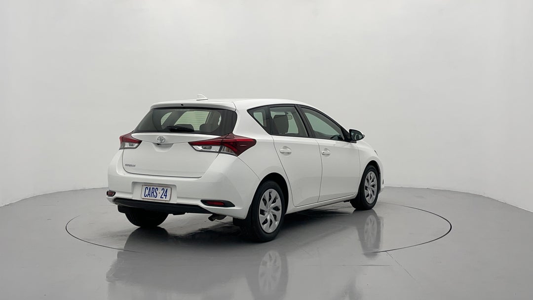 Right Back Diagonal (45- Degree) View