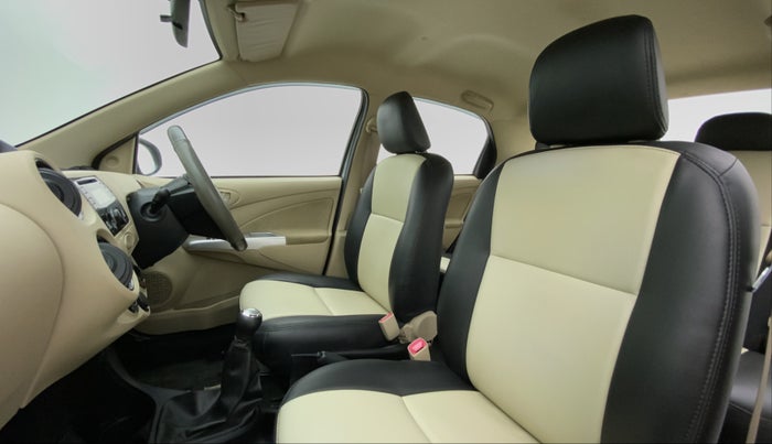 2018 Toyota Etios V, Petrol, Manual, 20,452 km, Right Side Front Door Cabin