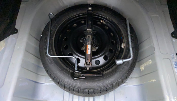 2018 Toyota Etios V, Petrol, Manual, 20,452 km, Spare Tyre