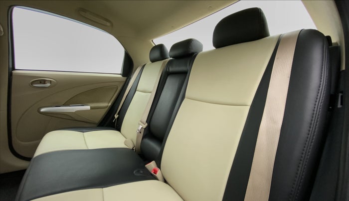 2018 Toyota Etios V, Petrol, Manual, 20,452 km, Right Side Rear Door Cabin