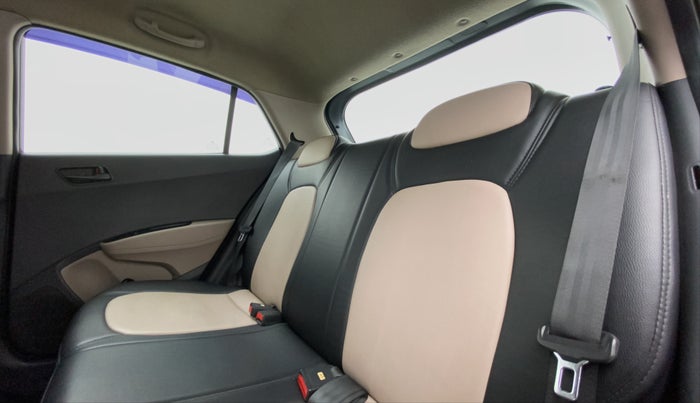 2018 Hyundai Grand i10 MAGNA AT 1.2 KAPPA VTVT, Petrol, Automatic, 38,454 km, Right Side Rear Door Cabin