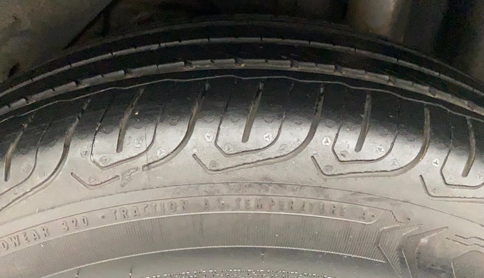 2018 Ford FREESTYLE TITANIUM 1.2 TI-VCT MT, Petrol, Manual, Left Rear Tyre Tread