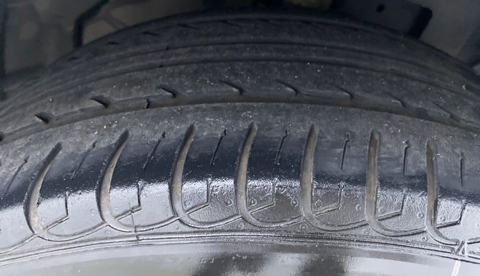 2018 Ford Ecosport 1.5 TITANIUM TI VCT, Petrol, Manual, 39,711 km, Right Front Tyre Tread