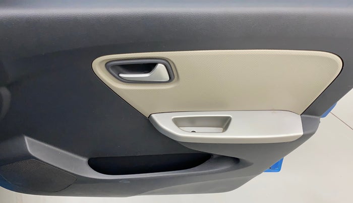 2017 Maruti Alto K10 VXI (O), Petrol, Manual, 1,06,863 km, Driver Side Door Panels Control