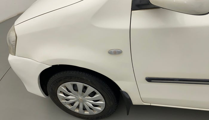 2012 Toyota Etios Liva G, Petrol, Manual, 20,432 km, Left fender - Slightly dented
