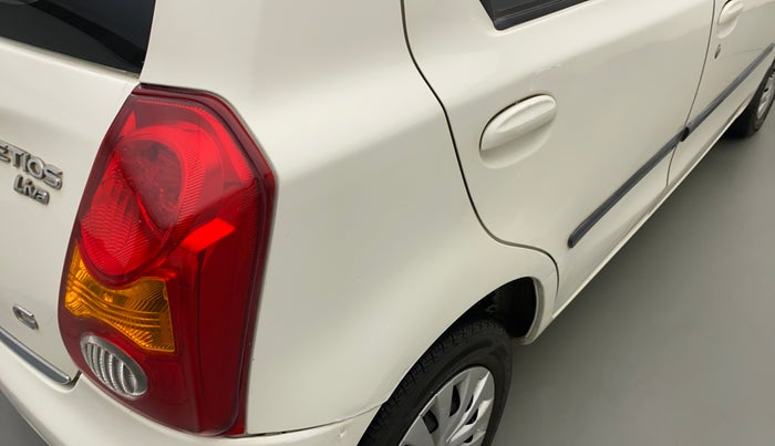 2012 Toyota Etios Liva G, Petrol, Manual, 20,432 km, Right quarter panel - Slightly dented