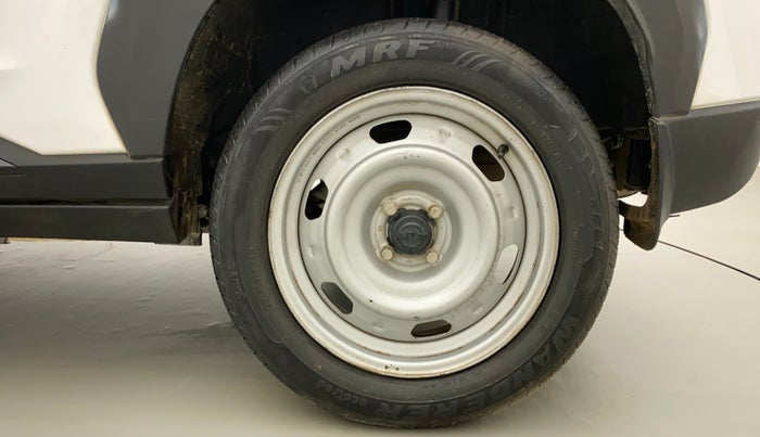2021 Nissan MAGNITE XE, Petrol, Manual, 21,056 km, Left Rear Wheel