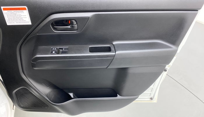 2021 Maruti New Wagon-R 1.0 Lxi (o) cng, CNG, Manual, 22,256 km, Driver Side Door Panels Control